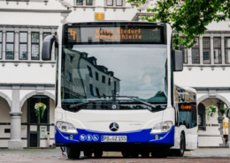 PaderSprinter-Busse vor dem Rathaus der Stadt Paderborn