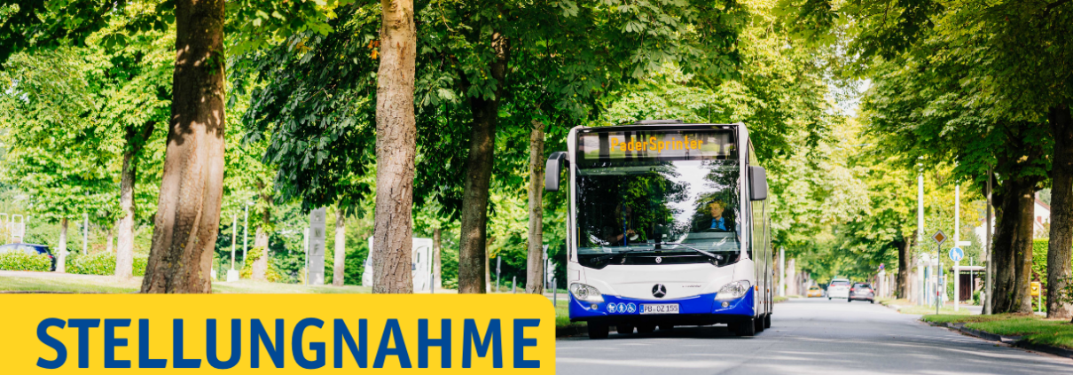 Bild eines PaderSprinter-Busses in einer Alle mit dem Text "Stellungnahme"