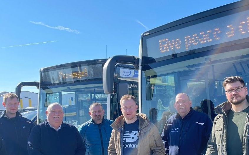 PaderSprinter stellt Gelenkbusse für Shuttleverkehr von der ukrainischen Grenze nach Polen zur Verfügung