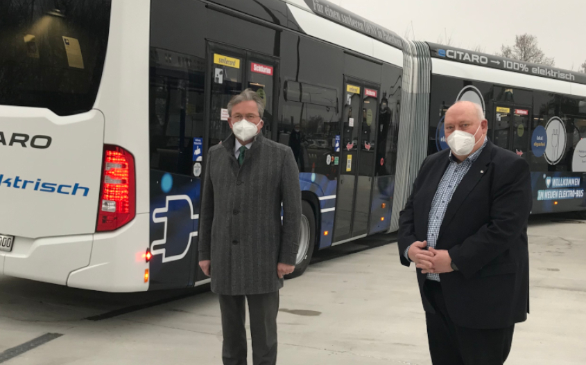 PaderSprinter präsentiert ersten Elektrobus für Paderborn