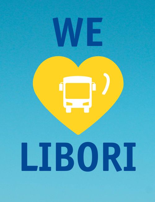 Blauer Hintergrund mit Aufschrift "We love Libori", wobei das "love" als gelbes Herz mit einem weißen Bus dargestellt ist